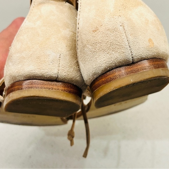Steve Madden Swizzle Flat Sandals Natural Suede Leather Lace Up Gladiator Sz 7.5 - Picture 13 of 15